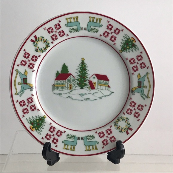 Set of 4 “Christmas Sampler” Appetizer/Salad 7.5" Plates By SAKS FIFTH AVE - VTG - Picture 3 of 16